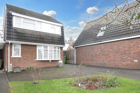 3 bedroom detached house for sale, Redwood Avenue, Stone