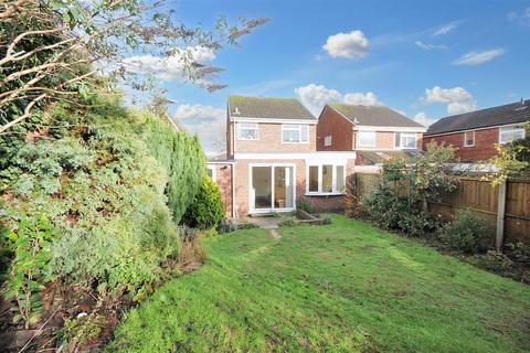 3 bedroom detached house for sale, Redwood Avenue, Stone