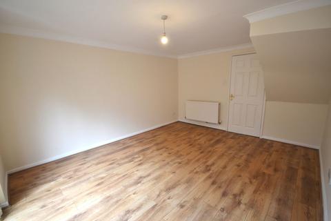 2 bedroom terraced house to rent, Merrivale Close, Kettering NN15