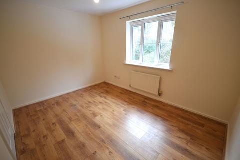 2 bedroom terraced house to rent, Merrivale Close, Kettering NN15