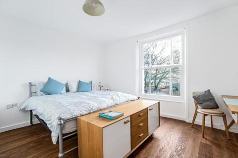 1 bedroom flat for sale, De Crespigny Park, London, SE5