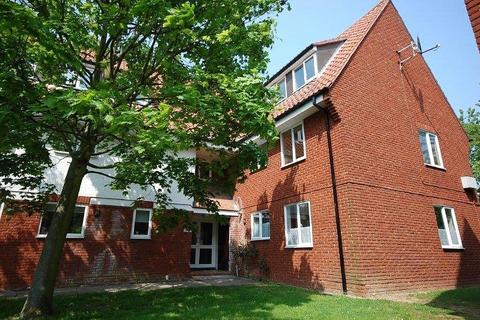 2 bedroom apartment to rent, Littlecroft, South Woodham Ferrers, Essex, CM3