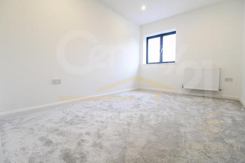 1 bedroom flat to rent, Dell Road, EPSOM KT17