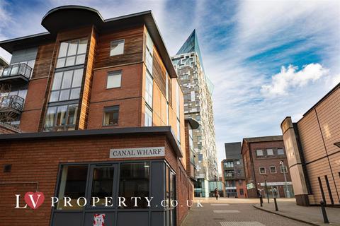 2 bedroom apartment to rent, Mailbox, Canal Wharf Apartments Birmingham City Centre