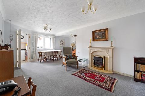 2 bedroom retirement property for sale, The Parade, Epsom