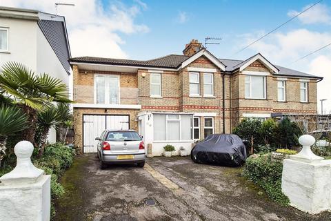 4 bedroom semi-detached house for sale, Gorleston Road, Poole BH12