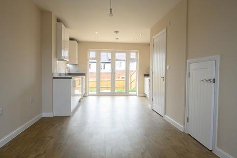 2 bedroom semi-detached house to rent, Jacobin Lane