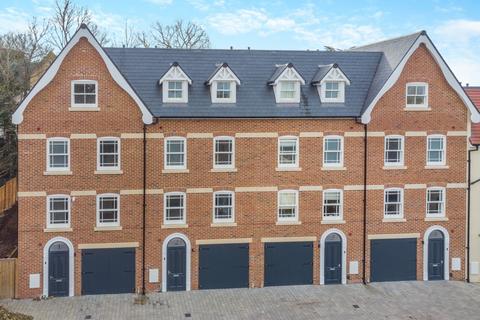 6 bedroom terraced house for sale, Kinsman Mews, Hertfordshire SG13