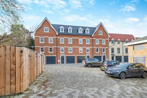 6 bedroom terraced house for sale, Kinsman Mews, Hertfordshire SG13