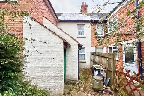 2 bedroom house for sale, Church Road, Tonbridge TN11