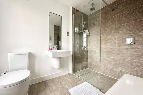 8 Candy Dene, Weldon, Swanscombe, DA10 1AN