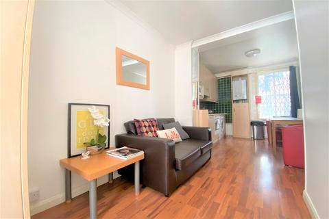 1 bedroom apartment to rent, Pollen Street, W1S