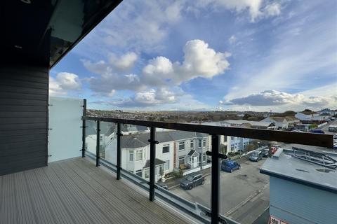 3 bedroom penthouse to rent, 5-7 Springfield Road, Newquay TR7