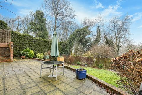 5 Sopwith Close, Biggin Hill, Westerham, TN16 3UW