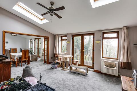 5 Sopwith Close, Biggin Hill, Westerham, TN16 3UW