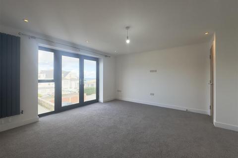 2 bedroom apartment to rent, Springfield Road, Newquay TR7