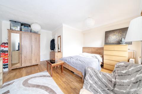 4 bedroom end of terrace house for sale, Upper Green East, Mitcham CR4