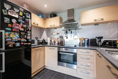 2 bedroom flat for sale, Tanners Close, Crayford,