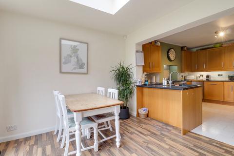 212 Ember Lane, East Molesey, KT8 0BS