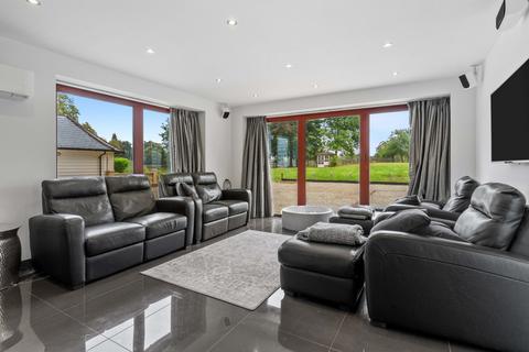 3 bedroom detached house for sale, Coles Park, Westmill, Hertfordshire, SG9