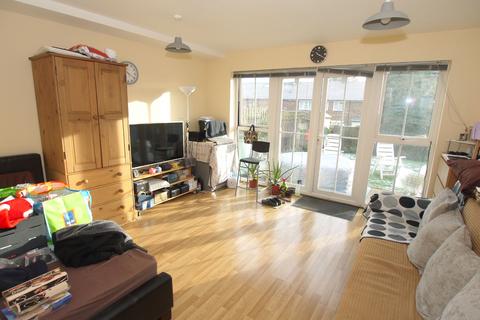 2 bedroom end of terrace house for sale, Stone Court, Borough Green, TN15