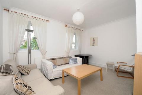 3 bedroom flat for sale, St. John's Drive, London SW18