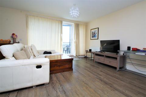 2 bedroom apartment to rent, The Roperies, High Wycombe HP13