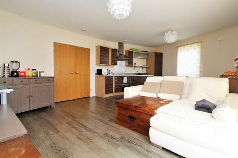 2 bedroom apartment to rent, The Roperies, High Wycombe HP13