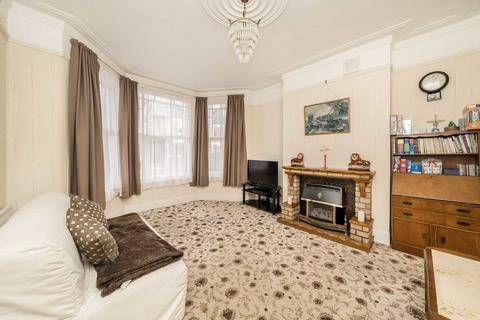 4 bedroom house for sale, Harcourt Road, London N22