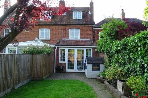 3 bedroom cottage to rent, Church Road, Weald, Sevenoaks TN14 6LT