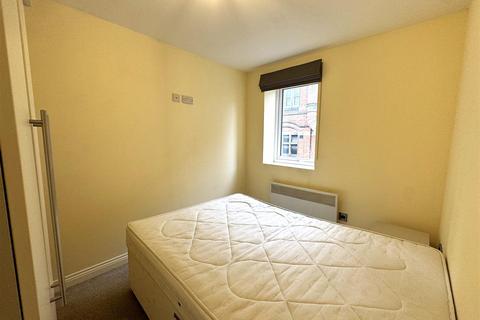 2 bedroom flat to rent, Brunswick Court, Leeds