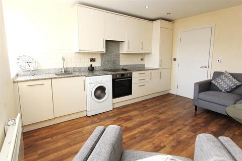 2 bedroom flat to rent, Brunswick Court, Leeds