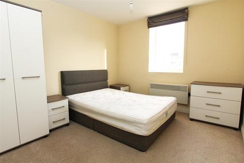 2 bedroom flat to rent, Brunswick Court, Leeds