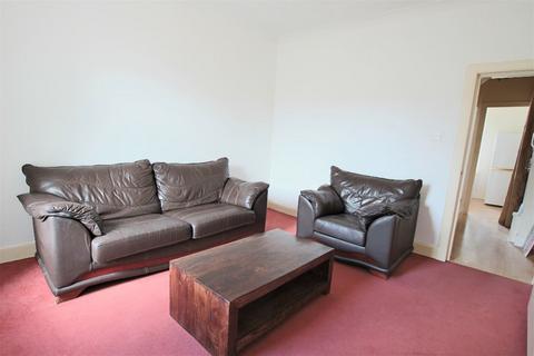 2 bedroom flat to rent, Malcolm Street, Dundee, DD4