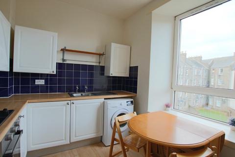 2 bedroom flat to rent, Malcolm Street, Dundee, DD4