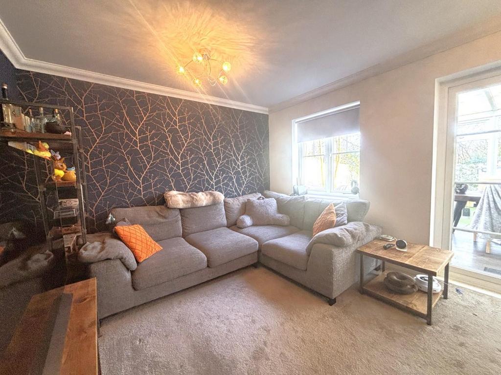 Living Room 1.jpeg