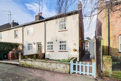 2 bedroom end of terrace house for sale, Cravells Road, Harpenden, Hertfordshire, AL5