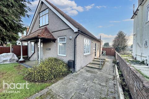 Upminster Road North, Rainham