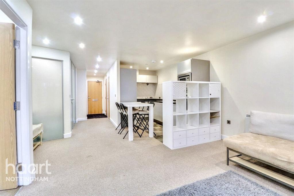 Apartment in Nottingham, Rainbow Quarter, St Ann's - View 3