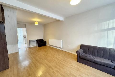 2 bedroom terraced house for sale, Gough Road, London