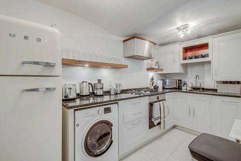 2 bedroom flat for sale, Rosary Gardens, South Kensington, London, SW7