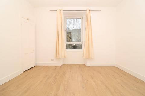 undefined, Cumbernauld Road, Glasgow, G31