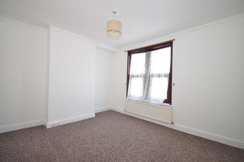 3 bedroom terraced house to rent, Powerscourt Road Portsmouth PO2