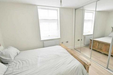 1 bedroom flat for sale, Park Mews, Bushey, WD23.