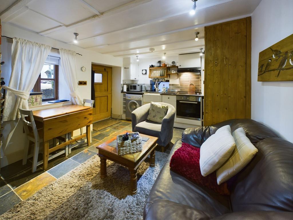 Living/Kitchen