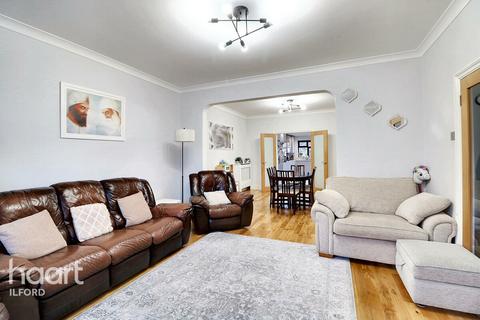 321 Aldborough Road South, Ilford, IG3 8JE