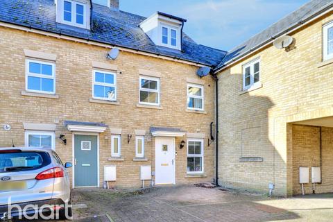 3 bedroom townhouse for sale, Randall Close, Witham