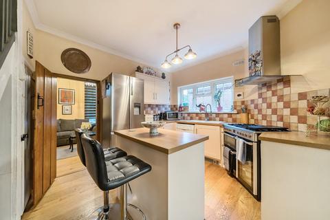 2 bedroom terraced house for sale, East Street, Farnham, Surrey, GU9