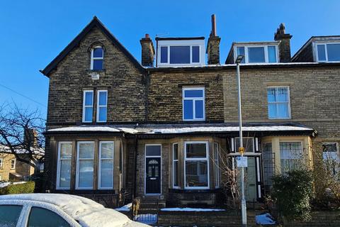 4 bedroom terraced house for sale, 15 Castle Road, Shipley, West Yorkshire, BD18 3BU