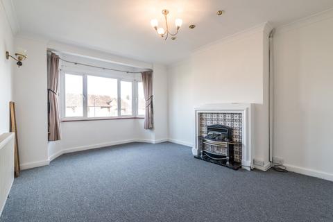 2 bedroom apartment to rent, Alexandra Avenue, Harrow HA2